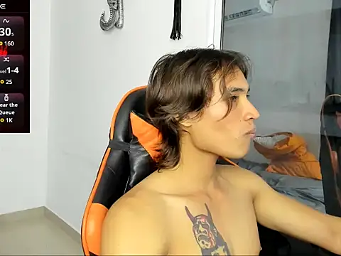 kenshi roa online show from 10-15-25, 04:01