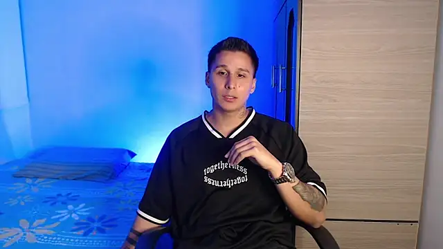 valentinosex1 online show from 11-14-25, 10:51