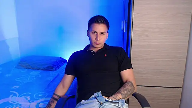 valentinosex1 online show from 01-17-26, 08:45