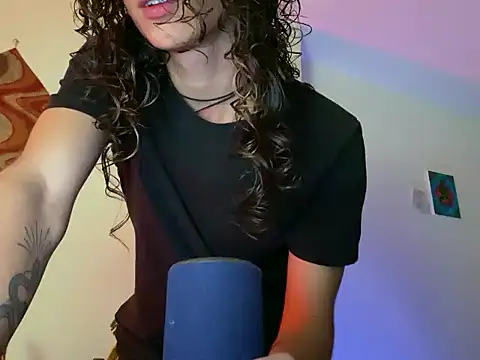 Snapshot of camille_delrey chatting on 09-15-25, 12:32 camille delrey online show from 09-15-25, 12:32