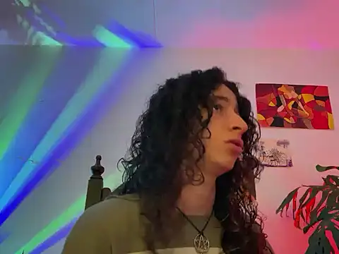 Snapshot of camille_delrey chatting on 10-09-25, 05:38 camille delrey online show from 10-09-25, 05:38