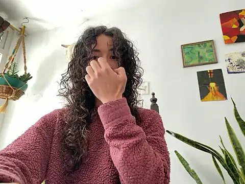 Snapshot of camille_delrey chatting on 10-29-25, 04:53 camille delrey online show from 10-29-25, 04:53