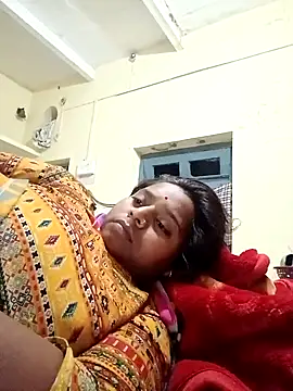 Hot crety online show from 11-28-25, 05:26