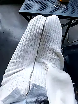 meomeocute online show from 11-30-25, 03:21