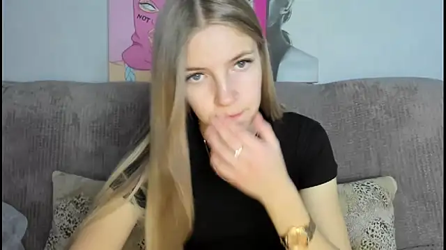 HitGyrl online show from 11-28-25, 12:57