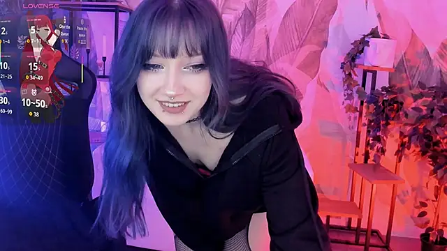 Snapshot of LiliLuna chatting on 12-14-25, 12:43 LiliLuna online show from 12-14-25, 12:43