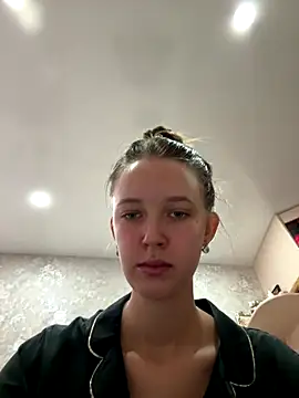 ElliRose online show from 10-27-25, 05:33