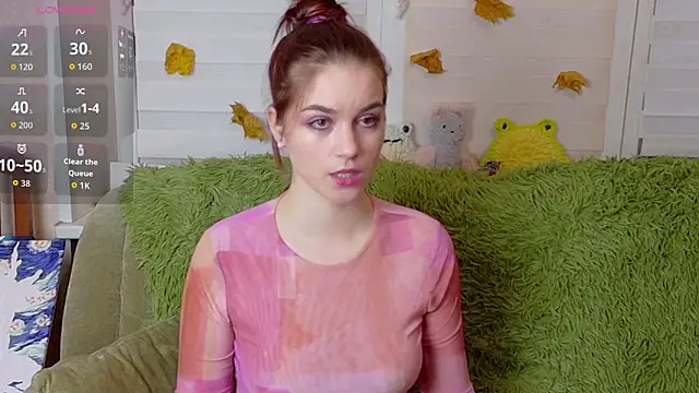 ElzaBlis online show from 10-31-25, 02:18