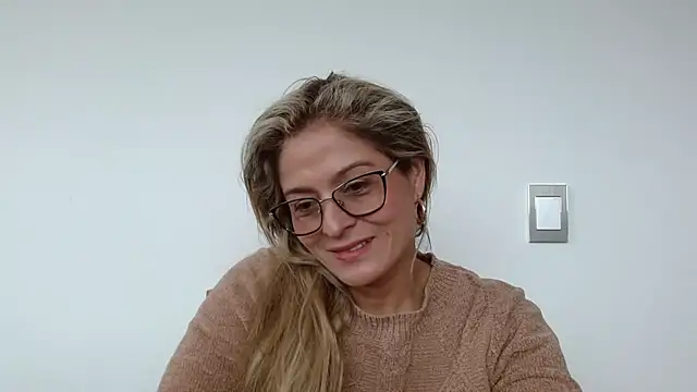 linda-mature43 online show from 10-01-25, 04:35