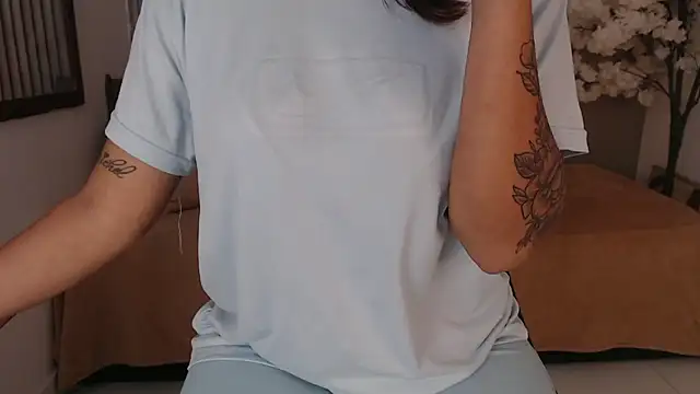 Michellee 20 online show from 10-09-25, 01:09