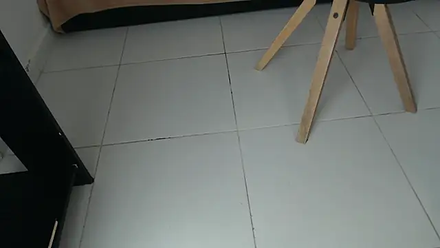 Michellee 20 online show from 10-10-25, 01:32