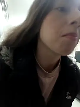 Snapshot of VioletaNova chatting on 03-21-26, 11:37 VioletaNova online show from 03-21-26, 11:37