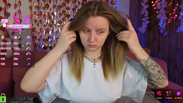 Snapshot of Rina_Panic chatting on 02-07-26, 12:25 Rina Panic online show from 02-07-26, 12:25