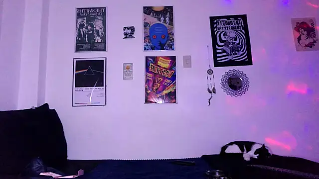 Snapshot of plutonbluemooon333 chatting on 10-30-25, 11:16 plutonbluemooon333 online show from 10-30-25, 11:16