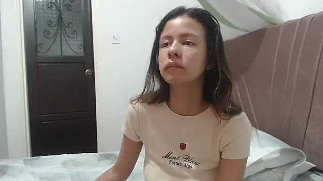 Snapshot of nathaly_jones_ chatting on 03-24-26, 12:21 nathaly jones online show from 03-24-26, 12:21