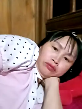 maple694 online show from 11-16-25, 01:17