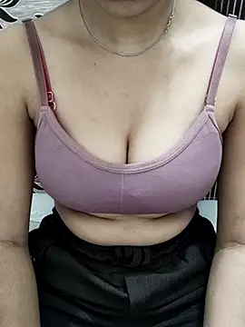 NAIRA5677 online show from 10-10-25, 04:39