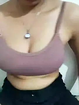 NAIRA5677 online show from 10-12-25, 04:06