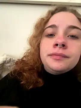 Snapshot of moongiu chatting on 09-09-25, 03:55 moongiu online show from 09-09-25, 03:55