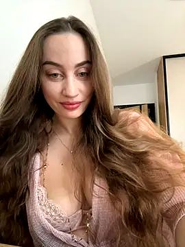 Maribelle Vinnie online show from 12-15-25, 11:36