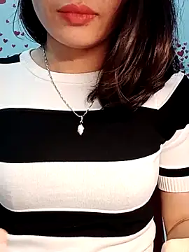 Hinna x online show from 02-20-26, 05:04