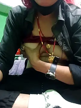 Snapshot of kajalbhabhi44 chatting on 02-11-26, 05:40 kajalbhabhi44 online show from 02-11-26, 05:40