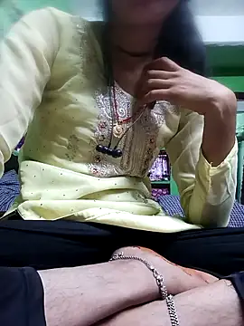 Snapshot of kajalbhabhi44 chatting on 03-01-26, 08:05 kajalbhabhi44 online show from 03-01-26, 08:05