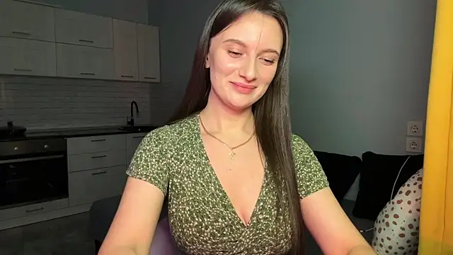 Snapshot of Luna_Raee chatting on 11-03-25, 02:07 Luna Raee online show from 11-03-25, 02:07