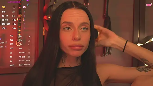 livia starwars online show from 10-14-25, 09:48