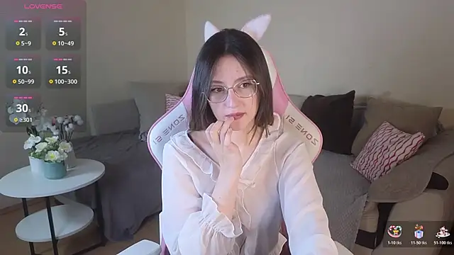 Snapshot of EsmaWonka chatting on 11-12-25, 07:31 EsmaWonka online show from 11-12-25, 07:31