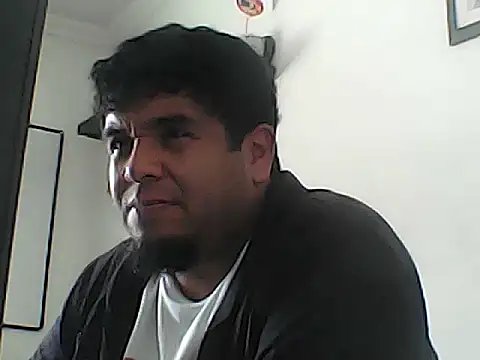 Snapshot of Rolo-Sumiso chatting on 10-14-25, 01:56 Rolo-Sumiso online show from 10-14-25, 01:56