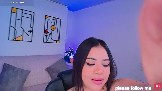 nicemiiaa7  online show from 02-19-26, 09:33