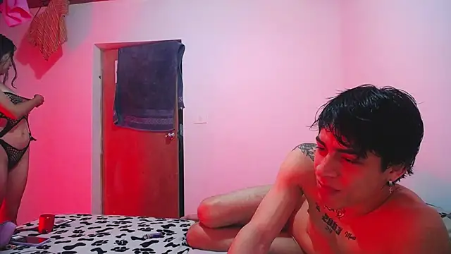 Snapshot of Candy_Grey28 chatting on 10-29-25, 03:53 Candy Grey28 online show from 10-29-25, 03:53