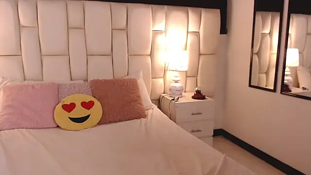 ValuFooster online show from 11-21-25, 04:16