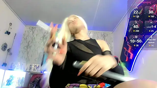 Madison Mujica online show from 10-22-25, 11:21