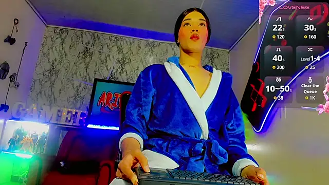 Madison Mujica online show from 11-06-25, 11:11