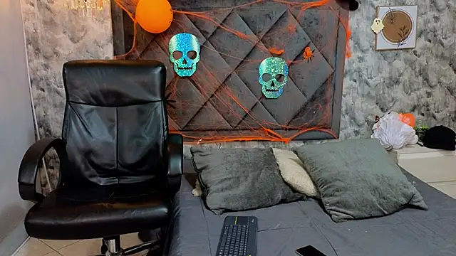 Apolo rousse1 online show from 10-16-25, 09:05