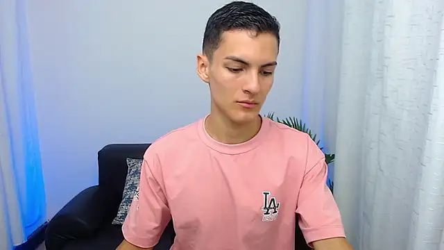 Matiius18 online show from 10-27-25, 01:59