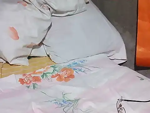 Mayumie05 online show from 12-19-25, 09:05