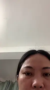 Snapshot of zhizhinaigai chatting on 02-06-26, 04:39 zhizhinaigai online show from 02-06-26, 04:39