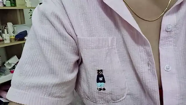 Snapshot of MichiLovely chatting on 10-01-25, 06:19 MichiLovely online show from 10-01-25, 06:19