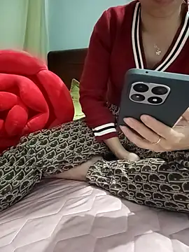 Sweet-Berry89 online show from 11-02-25, 12:02