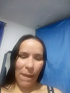 Snapshot of Levanna_1 chatting on 10-10-25, 01:37 Levanna 1 online show from 10-10-25, 01:37