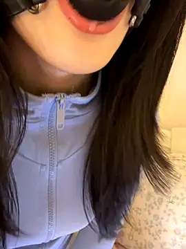 Ella-A9 online show from 11-21-25, 07:23