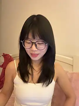 Ella-A9 online show from 12-21-25, 04:03