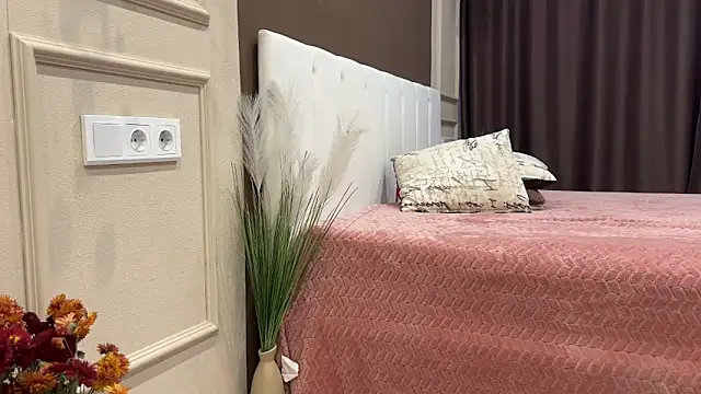 daniellia  online show from 11-03-25, 09:10