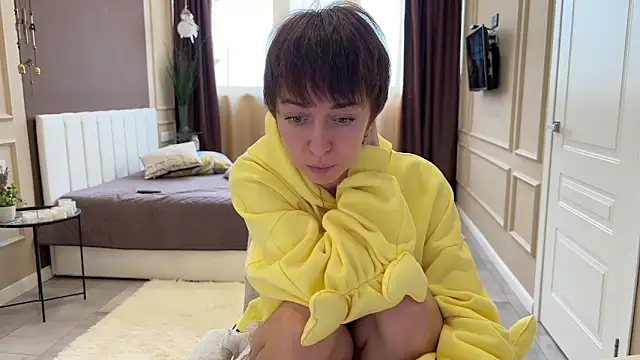 daniellia  online show from 02-15-26, 09:19