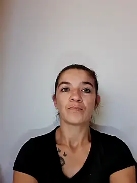 Snapshot of alinaalinutzq chatting on 11-01-25, 06:37 alinaalinutzq online show from 11-01-25, 06:37