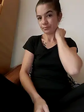 Snapshot of alinaalinutzq chatting on 11-02-25, 07:22 alinaalinutzq online show from 11-02-25, 07:22