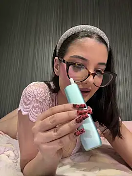 Larra69 online show from 03-10-26, 06:35